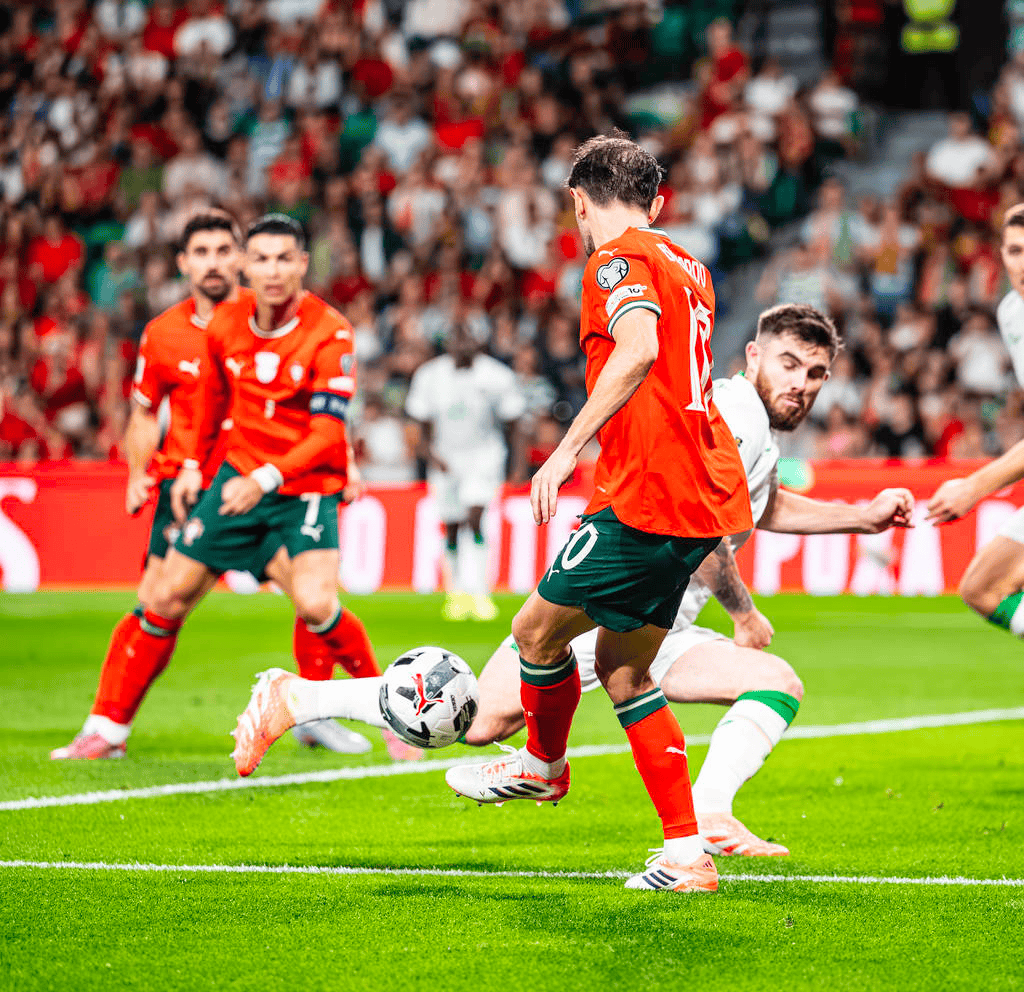 九游-包含国际比赛日葡萄牙体育单刀错失：欧冠节点到来，媒体盛赞，赛程密集仍需轮换的词条